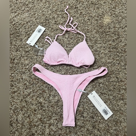 White Fox Boutique Baby Pink Bikini Size Medium - Picture 3 of 3